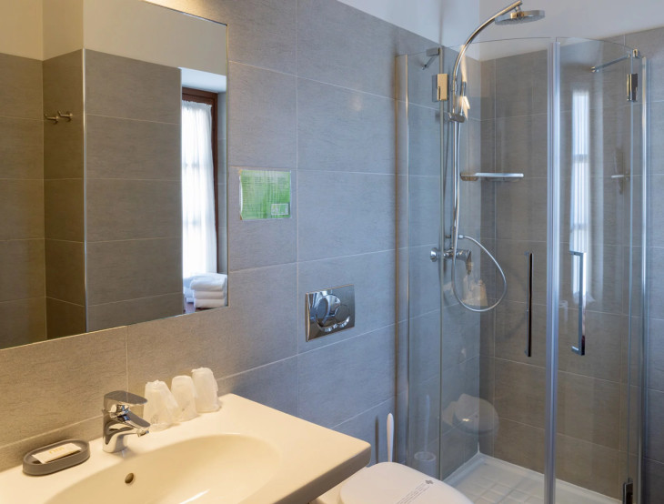 media.Slide-CameraFamily-Parussi5-Le-Torri-Castiglione-Ferretto