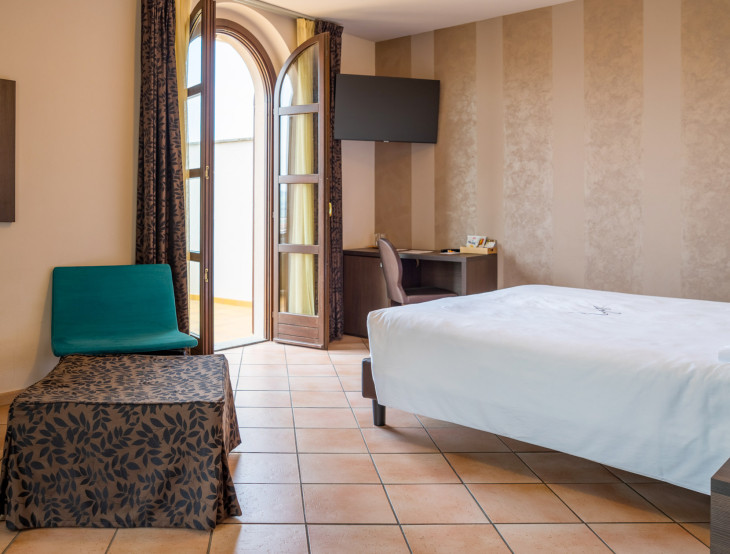 media.Slide-CameraSuperior1-Le-Torri-Castiglione-Ferretto