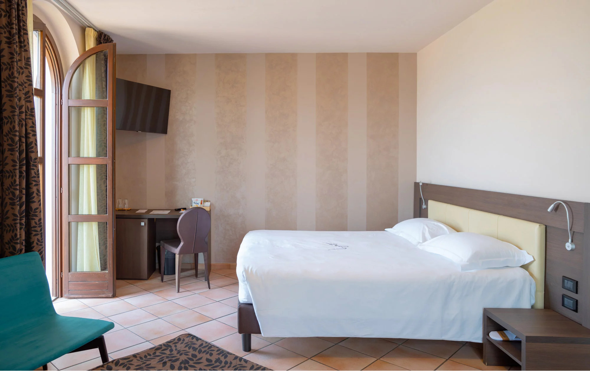 media.Slide-CameraSuperior2-Le-Torri-Castiglione-Ferretto